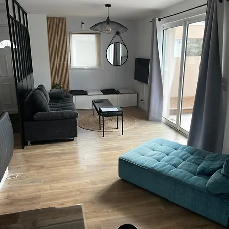 Maison Familiale 4 Avec Jardin Et Piscine *